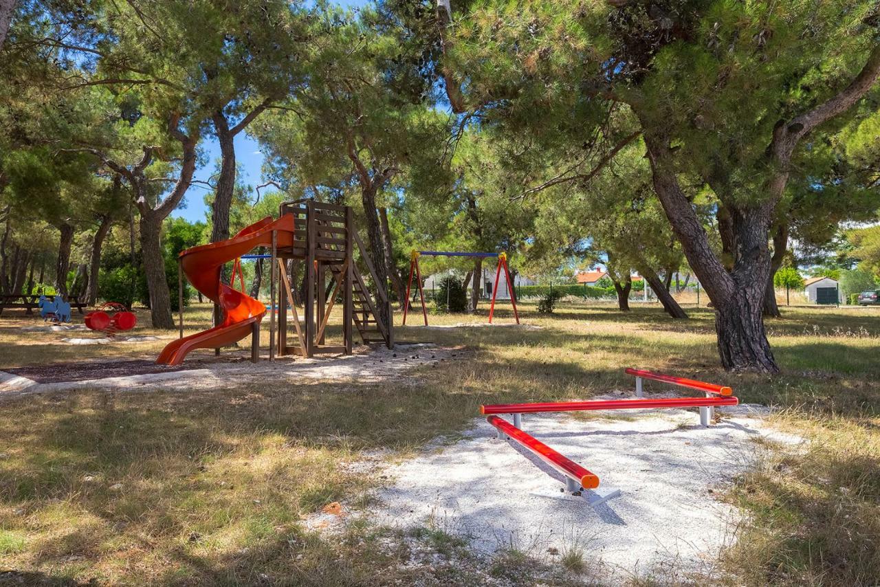 Apartman D&D, Dvorine 63 Banjole Exterior foto